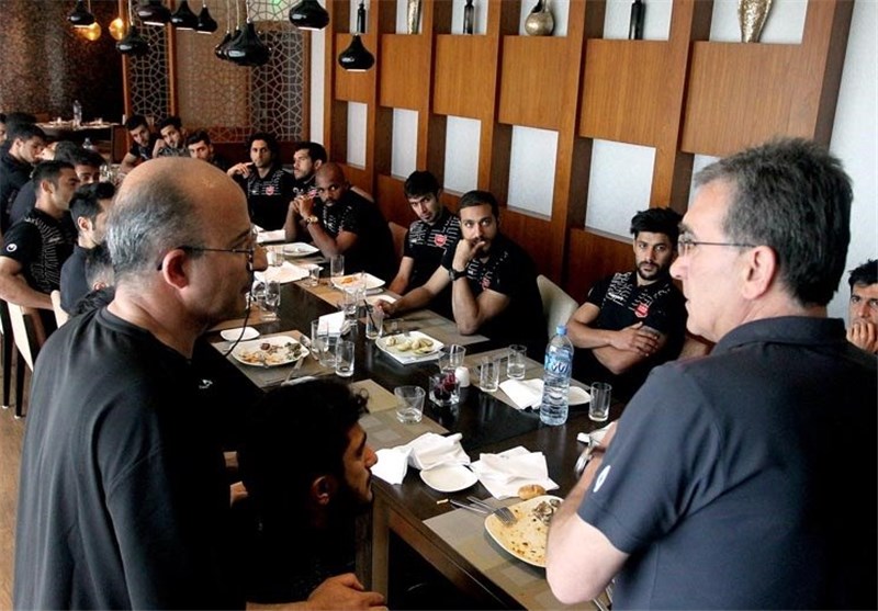 پرسپولیس با 18 بازیکن به تبریز می‌رود