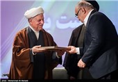 تقدیر از اساتید پیشکسوت دانشگاه امیرکبیر در مراسم بزرگداشت مقام استاد