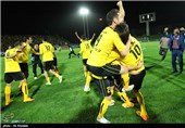 Isfahan’s Sepahan Football Team Wins Iran Pro League Trophy 