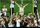 Isfahan’s Sepahan Football Team Wins Iran Pro League Trophy 