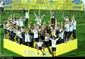 Isfahan’s Sepahan Football Team Wins Iran Pro League Trophy