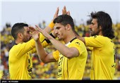 Isfahan’s Sepahan Football Team Wins Iran Pro League Trophy 