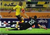 Isfahan’s Sepahan Football Team Wins Iran Pro League Trophy 