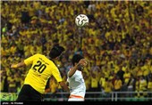 Isfahan’s Sepahan Football Team Wins Iran Pro League Trophy 