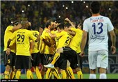 Isfahan’s Sepahan Football Team Wins Iran Pro League Trophy 