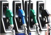 بنزین 1500 تومانی فشار اقتصادی مضاعف بر مردم وارد می‌کند