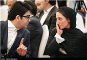 هدیه تهرانی و فرزاد حسنی در مراسم اعطای گواهینامه درجه یک هنری به هنرمندان سینما و تقدیر از هیئت‌های انتخاب، داوری و برگزاری بخش بین‌الملل سی‌وسومین جشنواره فیلم فجر