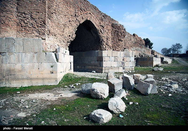 پل بیستون در آستانه تخریب - کرمانشاه