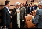 حجت‌الاسلام مصطفی پورمحمدی وزیر دادگستری هنگام ورود به مراسم تودیع و معارفه معاونین سازمان تعزیرات حکومتی