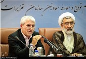 حجت‌الاسلام مصطفی پورمحمدی وزیر دادگستری و علیرضا جمشیدی رئیس سازمان تعزیرات حکومتی در مراسم تودیع و معارفه معاونین سازمان تعزیرات حکومتی
