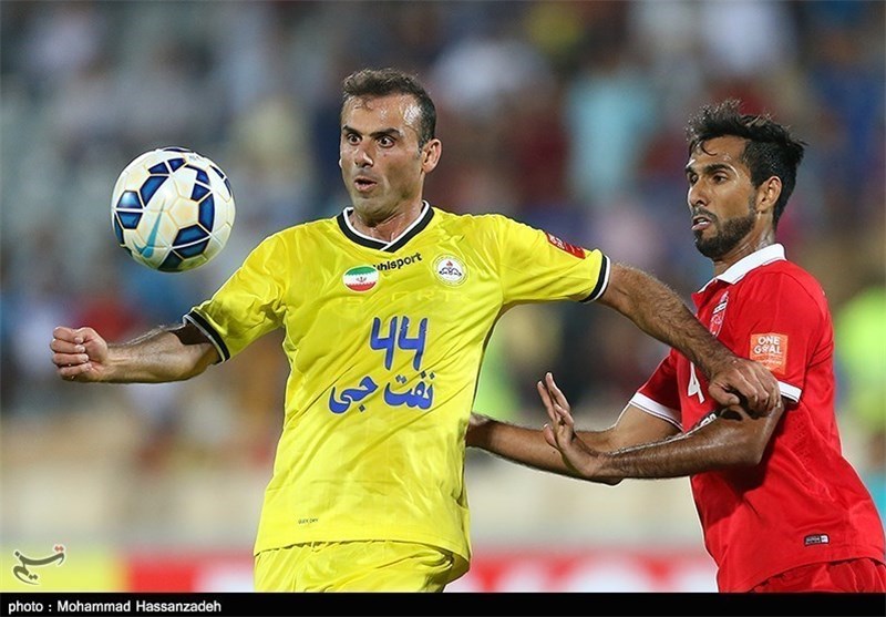 قربانی: حسینی حداقل 3 و حداکثر 4 هفته از میادین فوتبال دور خواهد بود