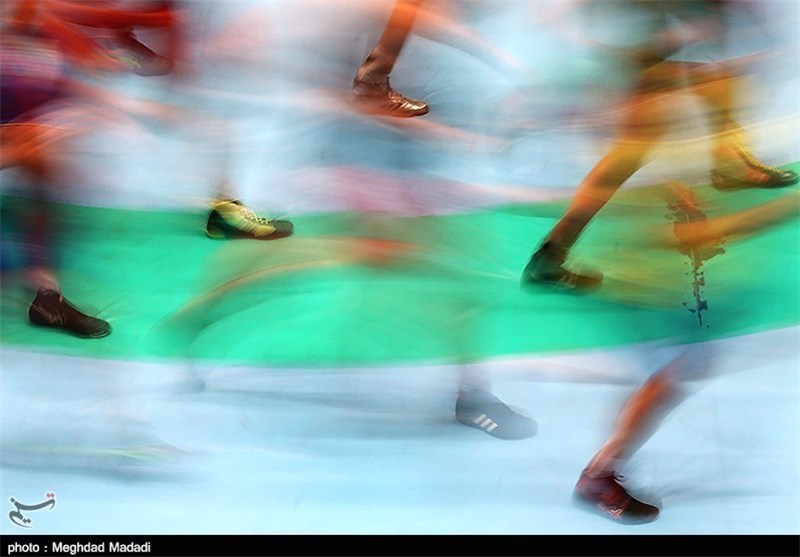 تماشای مسابقات در سالن 12 هزار نفری آزادی رایگان است