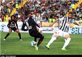دیدار تیم های فوتبال سیاهجامگان و پرسپولیس - مشهد