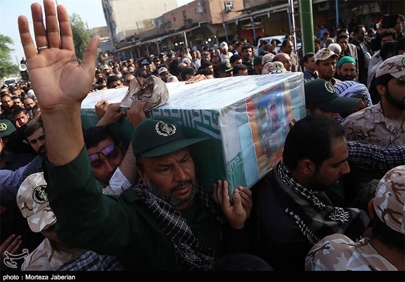 پیکر 4 شهید مدافع حرم در قم تشییع شد