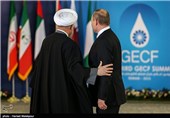 استقبال حجت‌الاسلام حسن روحانی رئیس جمهور از ولادیمیر پوتین رئیس جمهور روسیه - سومین اجلاس سران مجمع کشورهای صادرکننده گاز (GECF)