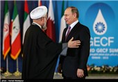 استقبال حجت‌الاسلام حسن روحانی رئیس جمهور از ولادیمیر پوتین رئیس جمهور روسیه - سومین اجلاس سران مجمع کشورهای صادرکننده گاز (GECF)