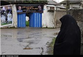 تشییع جانباختگان سقوط مینی بوس در روستای جزین فریدونکنار