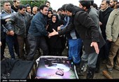 تشییع جانباختگان سقوط مینی بوس در روستای جزین فریدونکنار