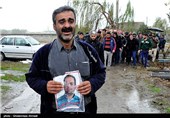 تشییع جانباختگان سقوط مینی بوس در روستای جزین فریدونکنار