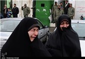 تشییع جانباختگان سقوط مینی بوس در روستای جزین فریدونکنار