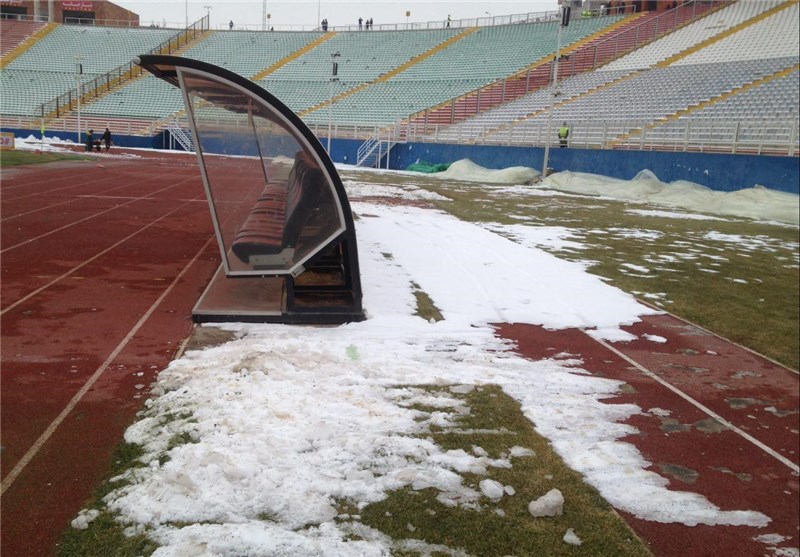 برف‌های ورزشگاه یادگار امام (ره)