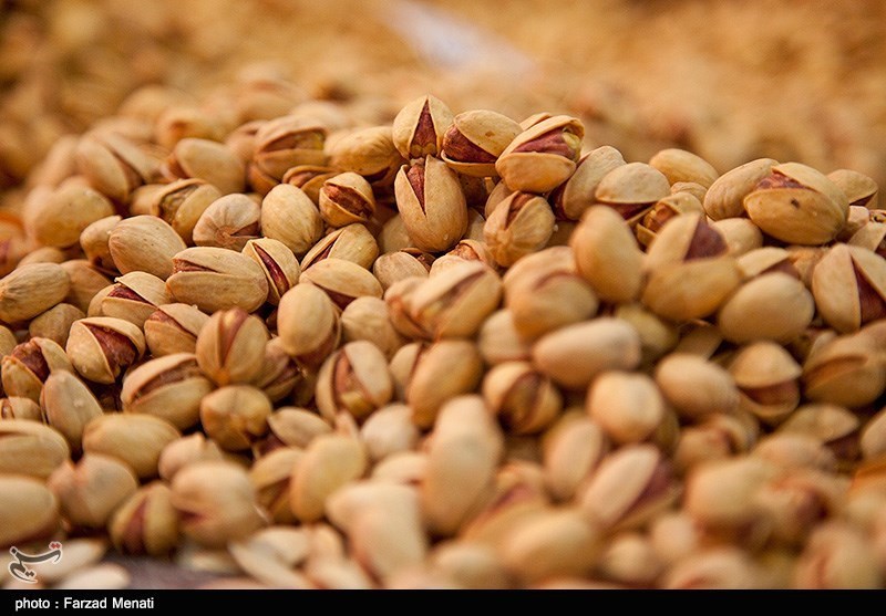 بازار کرمانشاه در آستانه یلدا