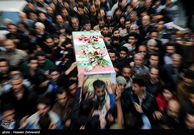 تشییع پیکر شهید مدافع حرم حسین امیدواری