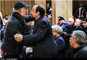 اصغر فرهادی و محمود کلاری در مراسم یادبود مرحوم یدالله نجفی صدابردار سینما