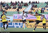 دیدار تیم های فوتبال صبا و راه آهن