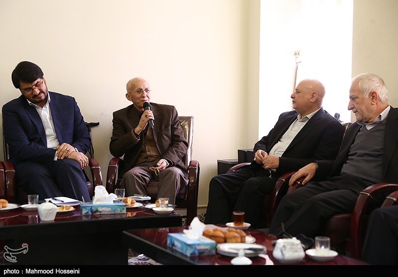 دیدار اعضای ائتلاف اصولگرایان تهران با آیت الله موحدی کرمانی