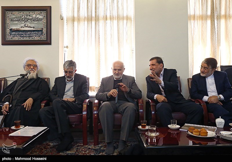 دیدار اعضای ائتلاف اصولگرایان تهران با آیت الله موحدی کرمانی