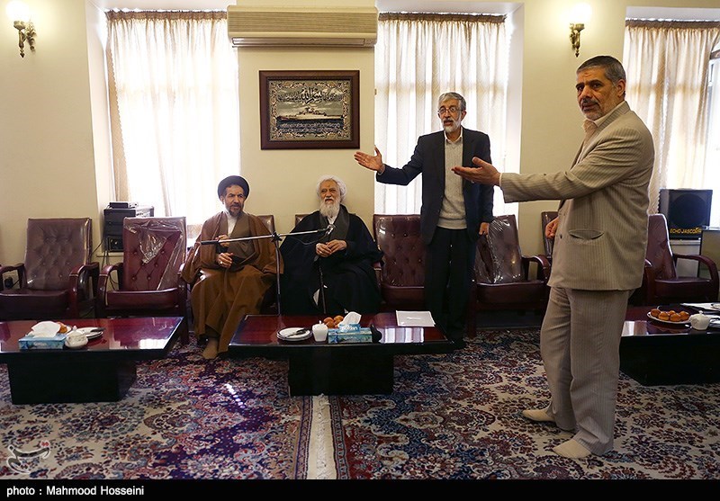 دیدار اعضای ائتلاف اصولگرایان تهران با آیت الله موحدی کرمانی