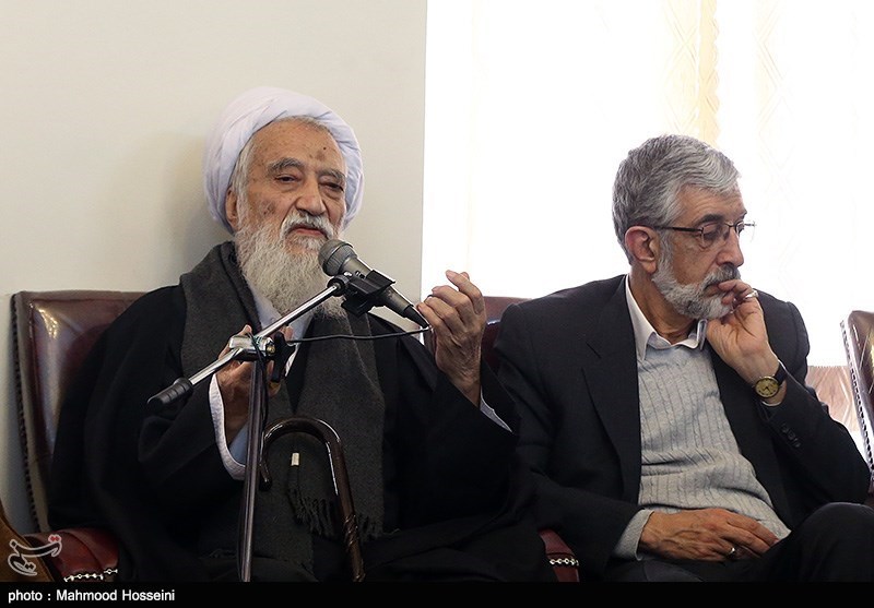 دیدار اعضای ائتلاف اصولگرایان تهران با آیت الله موحدی کرمانی