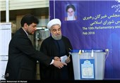 حضور حجت‌الاسلام حسن روحانی رئیس جمهور در پای صندوق رأی انتخابات دهمین دوره مجلس شورای اسلامی و پنجمین دوره مجلس خبرگان رهبری