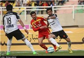 دیدار تیم های فوتبال فولاد خوزستان و سایپا