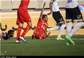 دیدار تیم های فوتبال فولاد خوزستان و سایپا