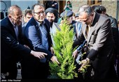 مراسم کاشت نهال توسط سینماگران