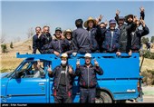 مراسم درختکاری با حضور هنرمندان و کودکان کار
