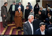 ورود اکبر هاشمی رفسنجانی رئیس مجمع تشخیص مصلحت نظام در همایش منتخبین ائتلاف اصلاح‌طلبان و اعتدال‌گرایان در مجلس دهم