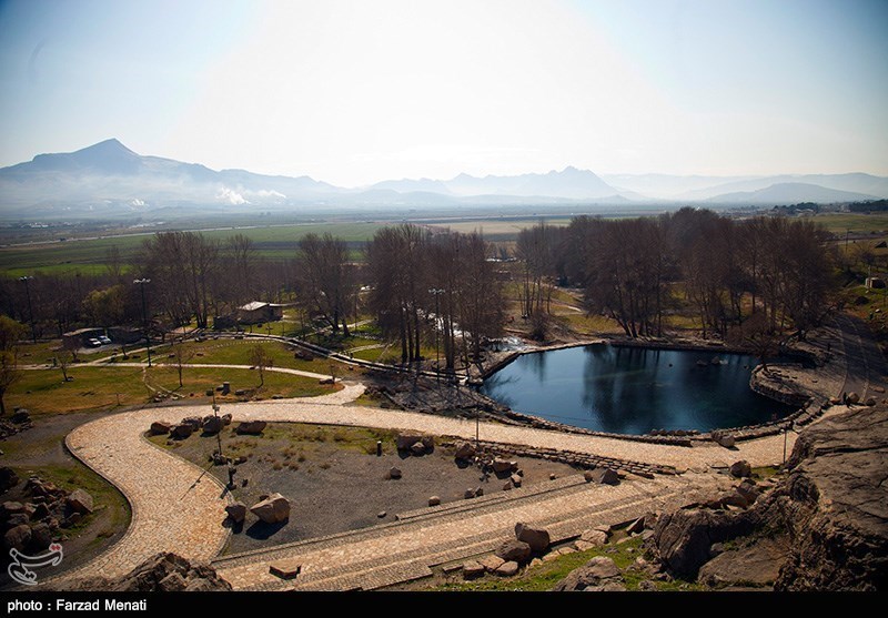 سرآب بیستون 66اُمین اثر طبیعی ملی است که توسط سازمان میراث فرهنگی در 3 مرداد 1388 در فهرست میراث طبیعی ایران قرار گرفت.