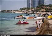 تفریحات دریایی گردشگران جزیره کیش