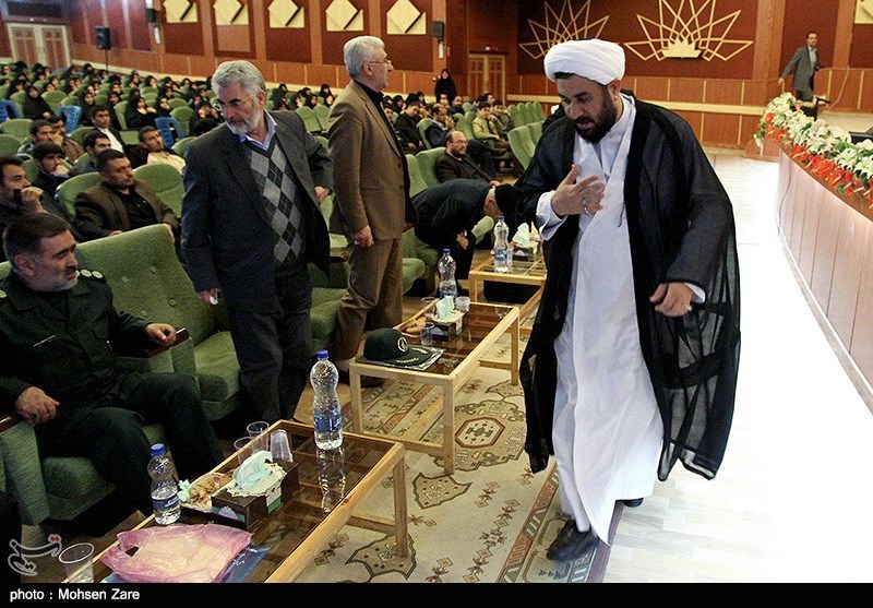 تجلیل از قران