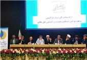 بررسی چگونگی تعامل با «ولایی‌»ها و «مستقلین» در نشست فراکسیون امید