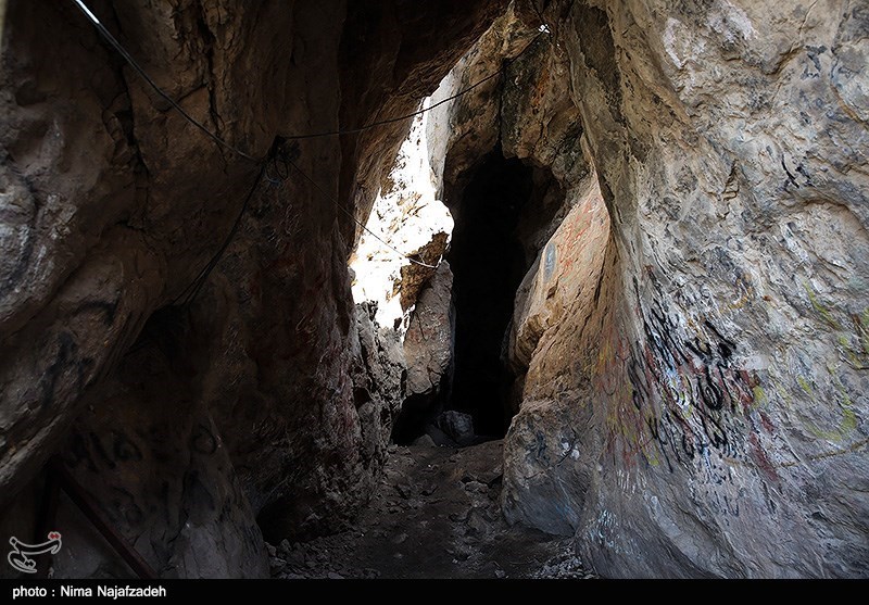 غار موزدوران و دریاچه بزنگان در سرخس
