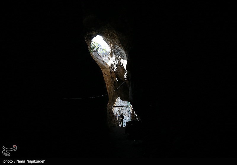 غار موزدوران و دریاچه بزنگان در سرخس