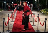 ورود نسرین مقانلو به شانزدهمین جشن سینمایی و تلویزیونی حافظ