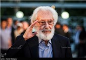 ورود جمشید مشایخی به شانزدهمین جشن سینمایی و تلویزیونی حافظ