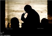 اهدای تندیس یک عمر فعالیت هنری به جمشید هاشم پور