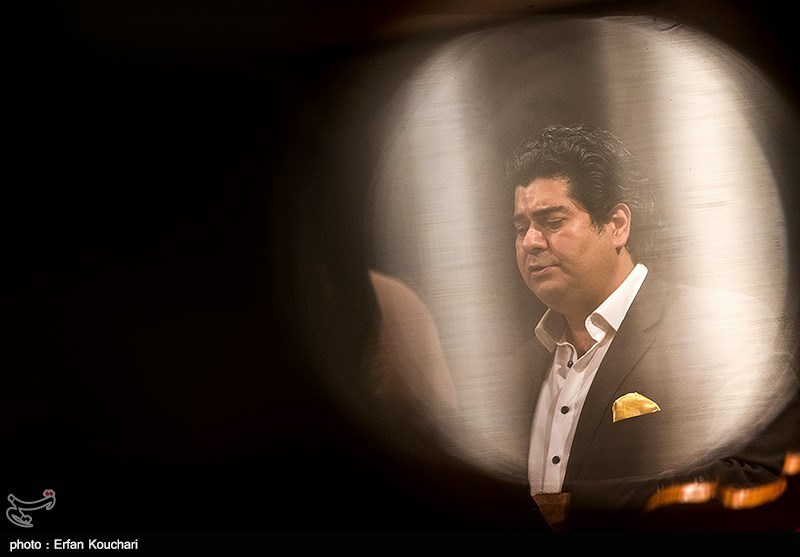 تمرین ارکستر ملل به خوانندگی سالار عقیلی