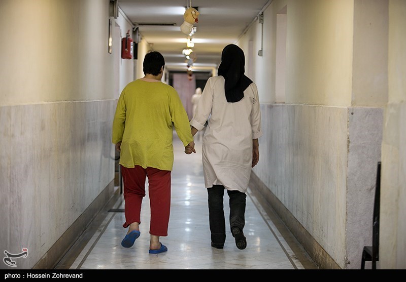 آسایشگاه معلول ذهنی ـ جسمی دختران
